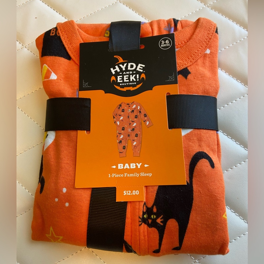 NWT Orange Halloween Printed Pajama Set- Hyde & EEK 3-6 mos
